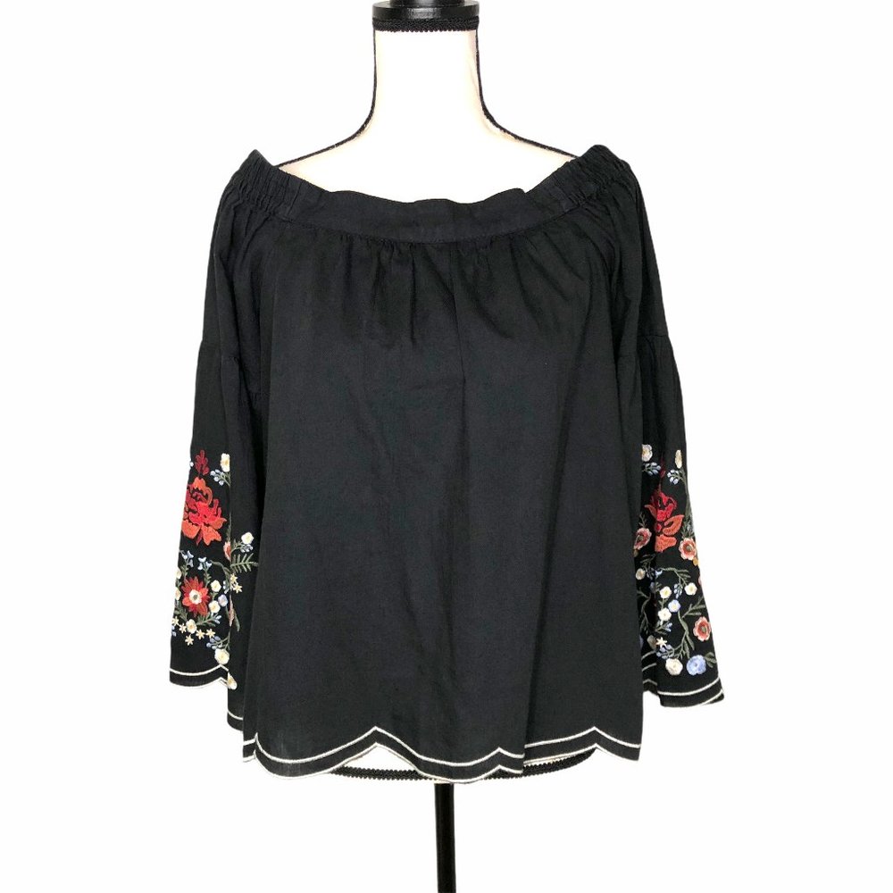 UMGEE BLACK OFF SHOULDER FLORAL EMBROIDERED TOP